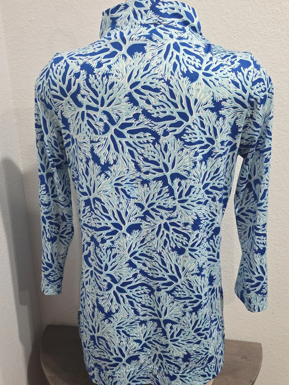 La Mer Luxe Blue Coral-Print Ruffle V-Neck Tunic
